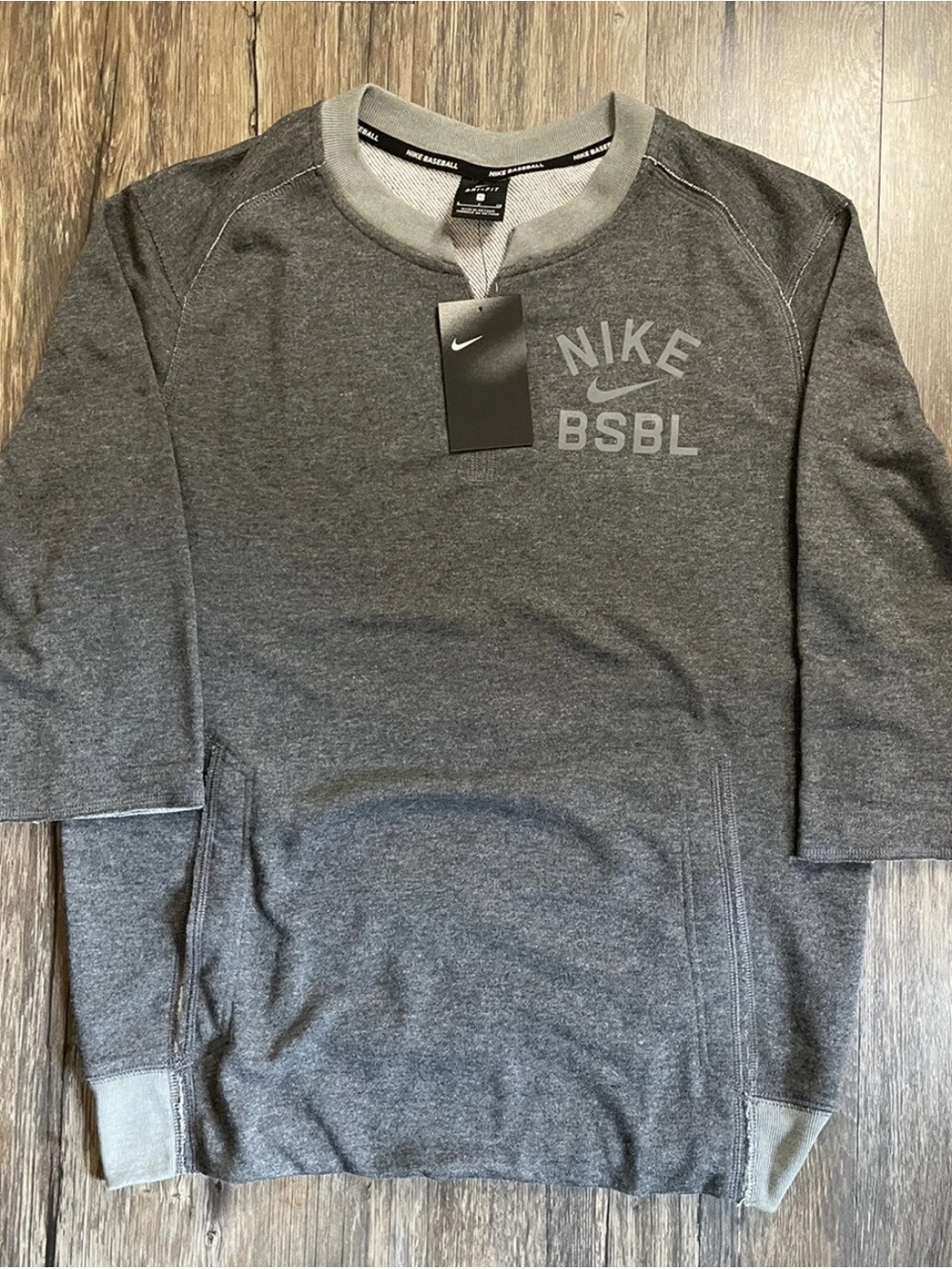 NWT Nike Baseball Mens Sweatshirt Small Gray Dri Fit 3/4 Sleeve MSRP $65.00